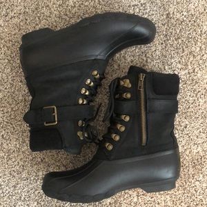 Black lace up sperry rain/winter boots
